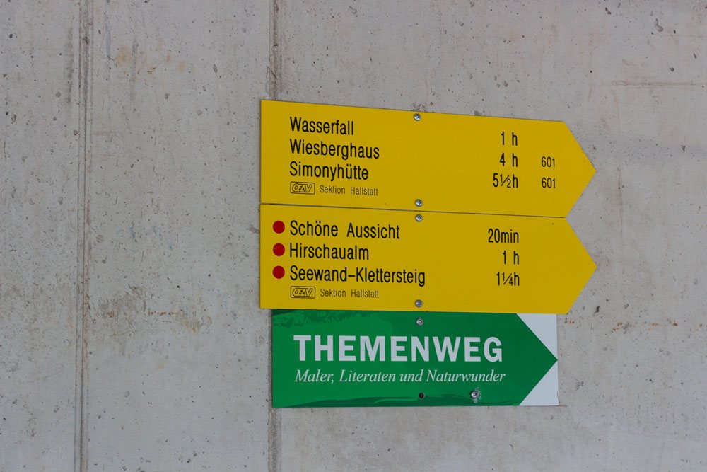 Ужасные знаки в Гальштате - непонятный немецкий язык, даже по смыслу порой тяжело догадаться:))