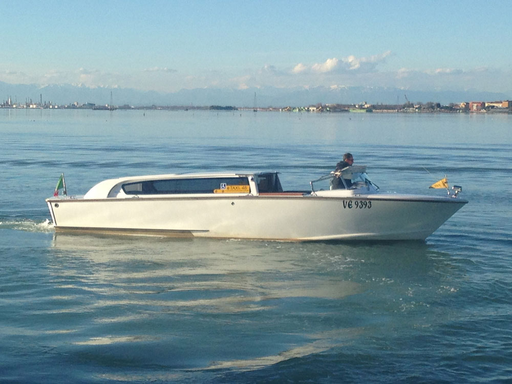 Персональное водное такси в Венеции