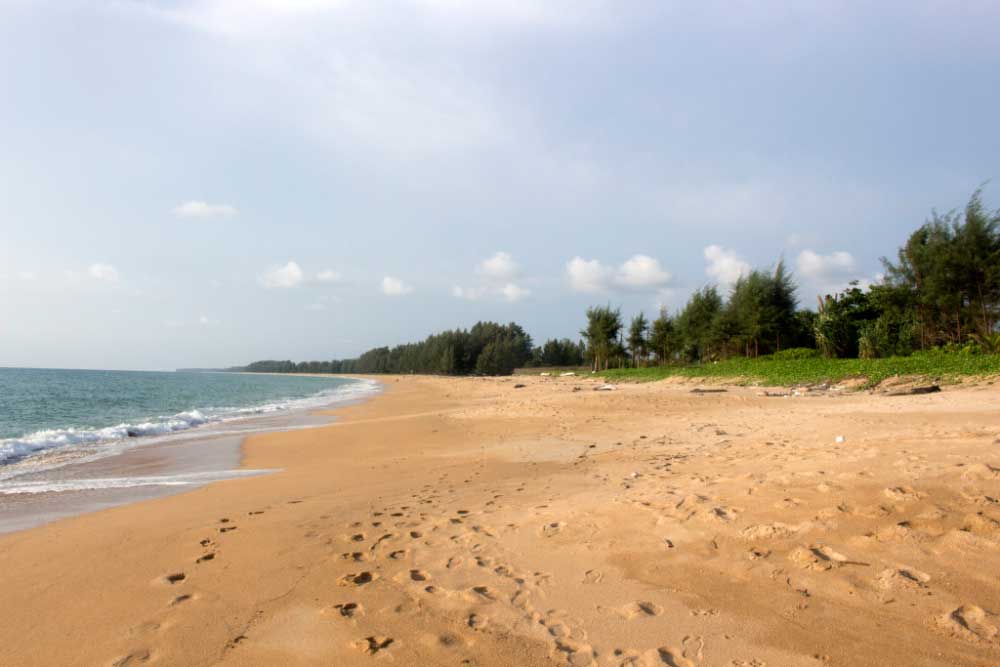 Пляж Май Као - начало