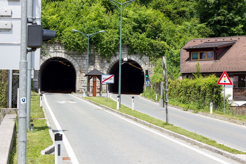 Въезд/выезд в Гальштат - через туннель