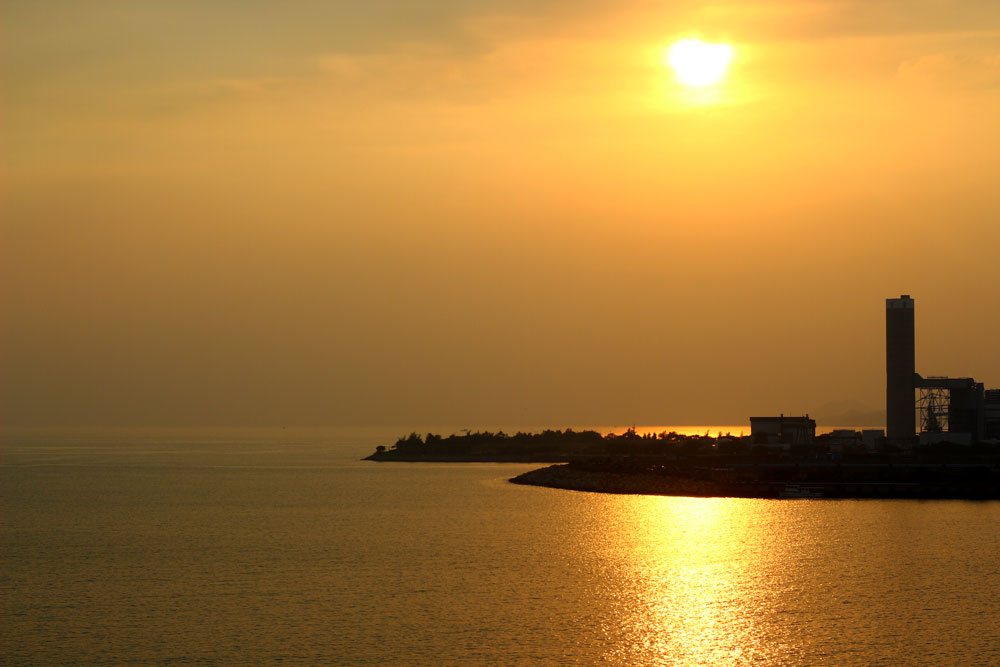 Закат на острове Ламма