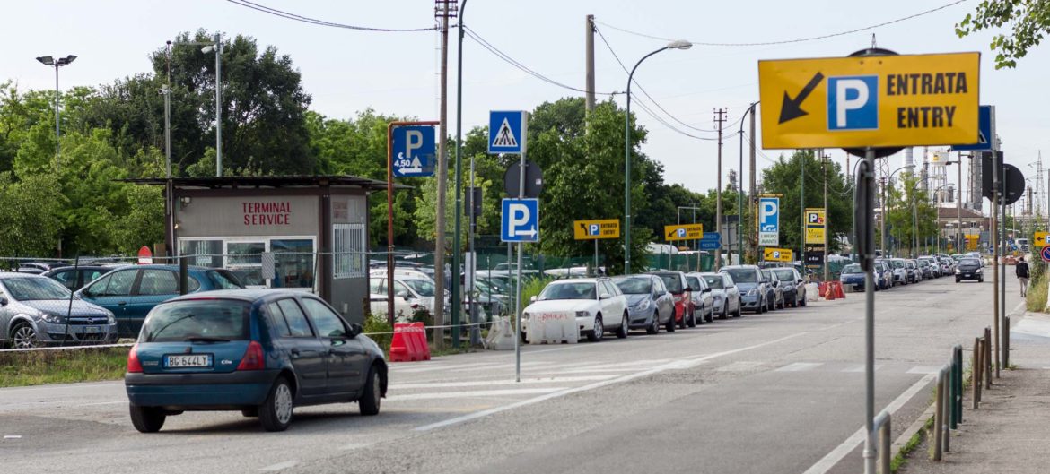 Парковка в Венеции за 4.5 евро Парковка в Венеции за 4.5 евро
